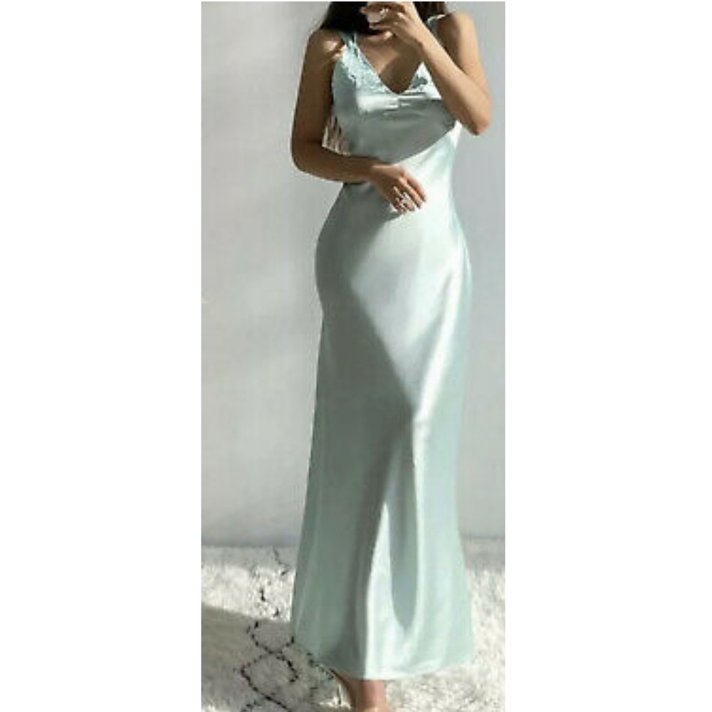 🔥ZARA EMBROIDERED SILK DRESS 🔥 - Picture 9 of 15